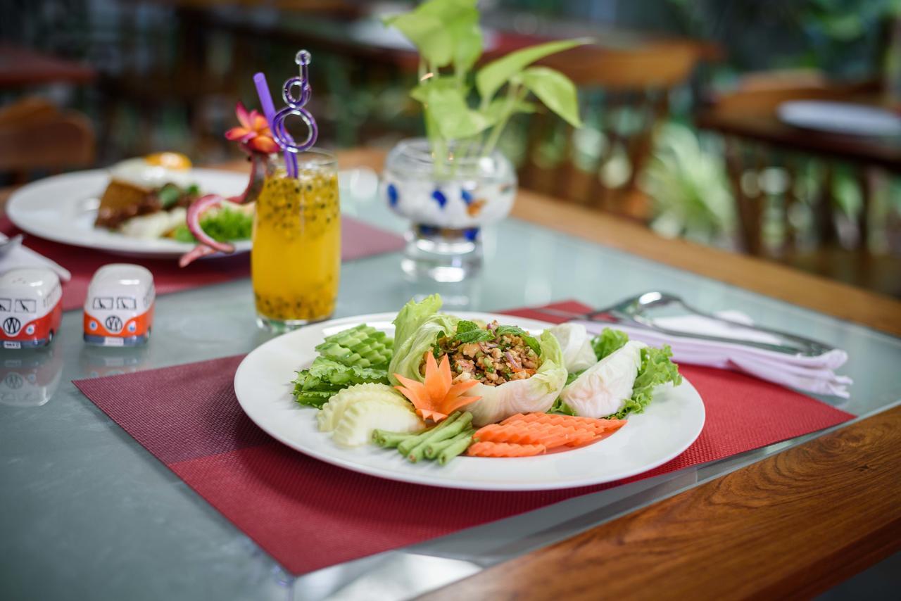 Mango Bellana Boutique Hotel Phnom Penh Exterior foto